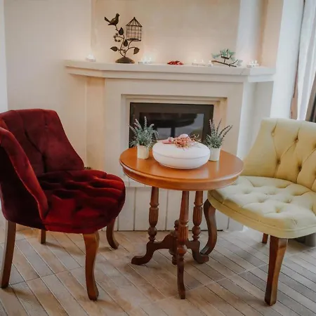 Sea House Bed & Breakfast 3*