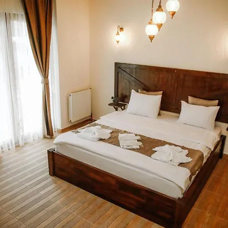Bed & Breakfast Sea House 3*